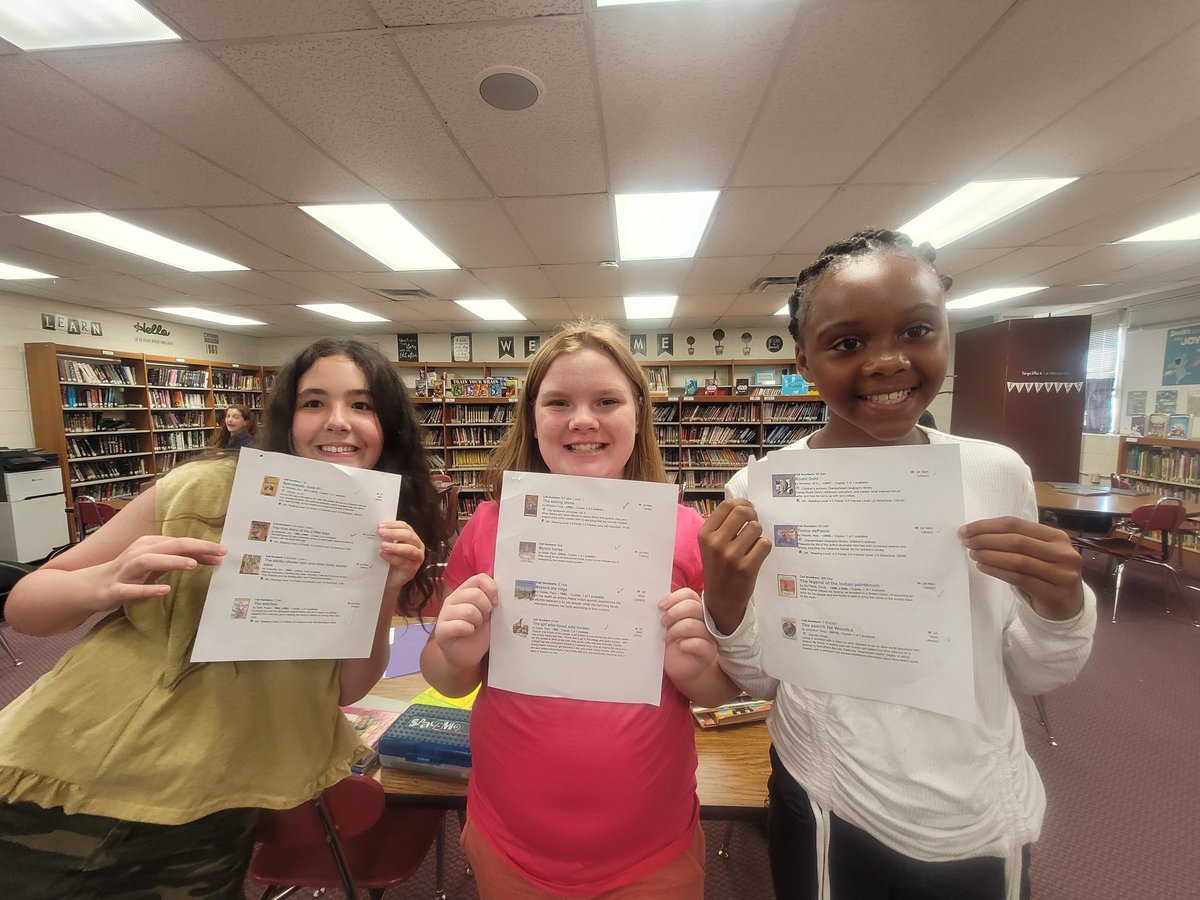 NW_Library's tweet photo. Librarian: Great job on your Library Scavenger Hunt for my Sept. Book Display!
Students: We did your work for you??! https://t.co/3Ho6T5C2Q5