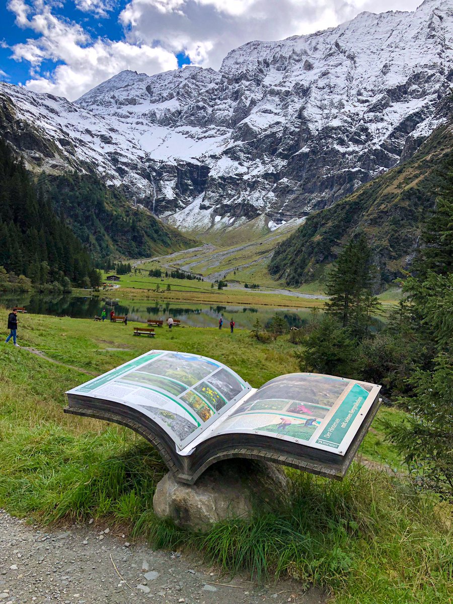 إلتقاطات اليوم في 
بحيرة هنترسي الفاتنه 🌼"

#النمسا 🇦🇹