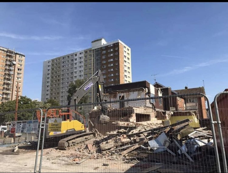 Sad day for my #Butetown friends having to watch the demolition of their much loved #PaddleSteamer as the #Gentrification of their community continues unchallenged.