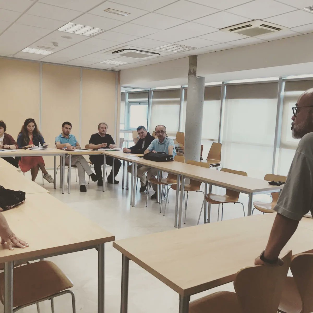 yetiskin_egitim's tweet photo. Projemiz kapsamında gerçekleştirilen ilk hareketlilik faaliyetimizi İspanya'nın Madrid şehrine gerçekleştirdik. 5 gün sürecek hareketliliğin ilk gününde @CepaLaMesta ev sahipliğinde yetişkin eğitimi alanında yapılan çalışmalar yerinde izlendi. 

#ErasmusPlus #YetiskinEgitimi https://t.co/rhn6bxDZwW