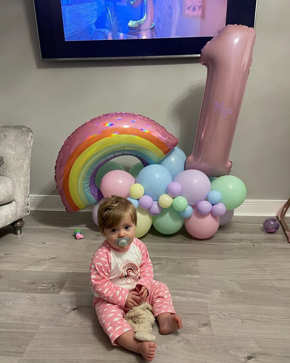 Happy 1st birthday to my youngest princess. Love u loads 💚💚💚