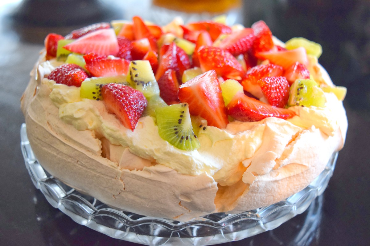 BPKGuide's tweet image. 🍽️ When in New Zealand, try a Pavlova dessert. It's super sweet balanced with your five-a-day 😉

#foodporn #yummy #nzfood #eat #delicious #yumyum #yum #food #instafood #foodpic