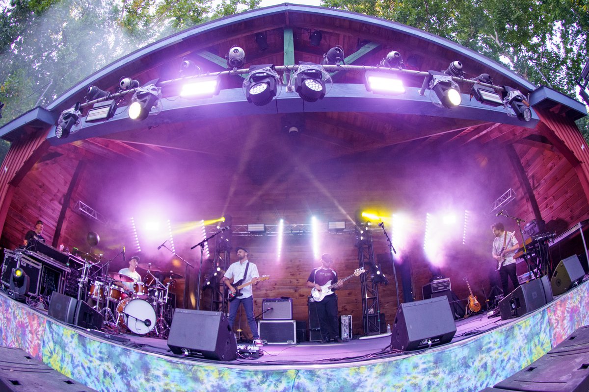 cmjubilee's tweet photo. @AqueousBand ft. Craig Brodhead on guitar was an absolute unit for an explosive Friday set on the Hangar Stage! https://t.co/D0wPfIX5bu
