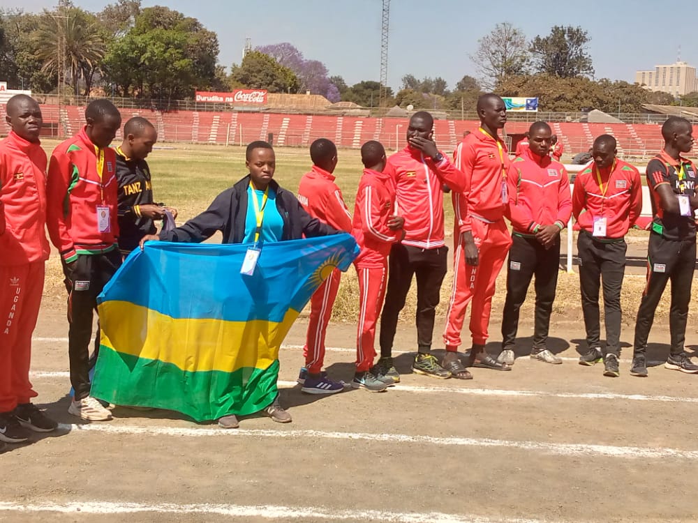 #FEASSA2022 

FOOTBALL

Kiwira Coal Mines S.S (Tz) 5-1 ES Gasiza 

 IP Mukarange 0-3 Alliance S.S (TZ)

BASKETBALL

 (Ug) 56-53 LDK
St. Noa Girls (Ug) 55-61 LDK

TABLE TENNIS

•Rwanda 3-0 Morogoro (Tz)
•Rwanda 3-0 Mbogo Mixed SS (Ug)

ATHLETICS
•TUYAMBAZE Tabitha – 3,000 🥉