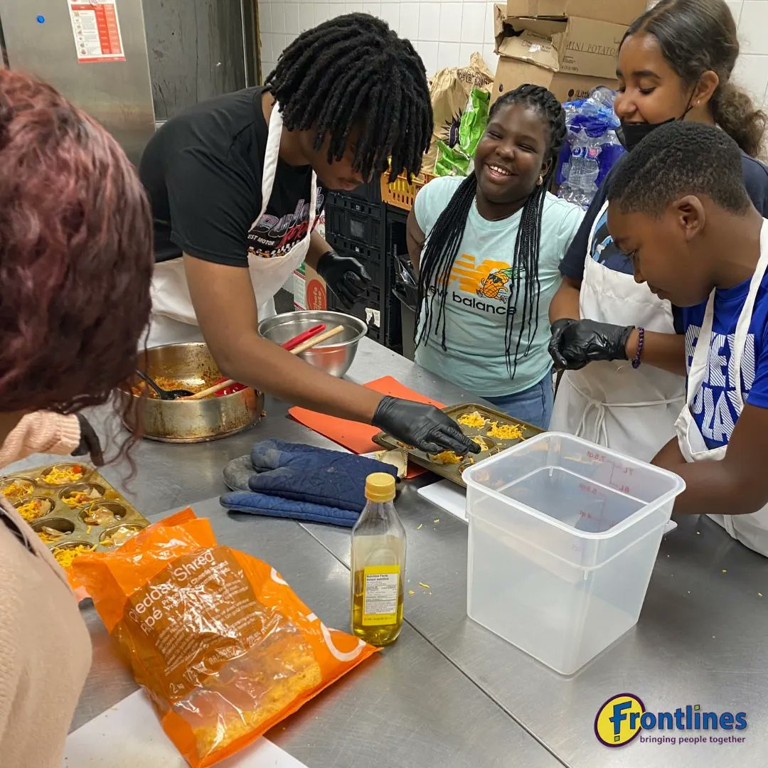 frontlinesto's tweet image. In our So you think you can cook childrens program, we had our youth get in the kitchen and make some delicious mini lasagna cups. Visit our website to learn more about how you can join in on the fun 😊 
#torontocook #torontoculinary #torontochef #torontofoodie #weston