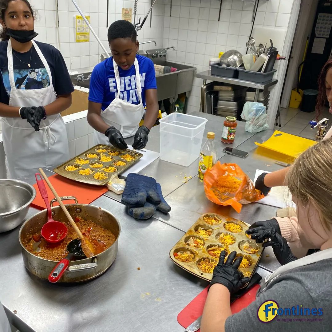 frontlinesto's tweet image. In our So you think you can cook childrens program, we had our youth get in the kitchen and make some delicious mini lasagna cups. Visit our website to learn more about how you can join in on the fun 😊 
#torontocook #torontoculinary #torontochef #torontofoodie #weston