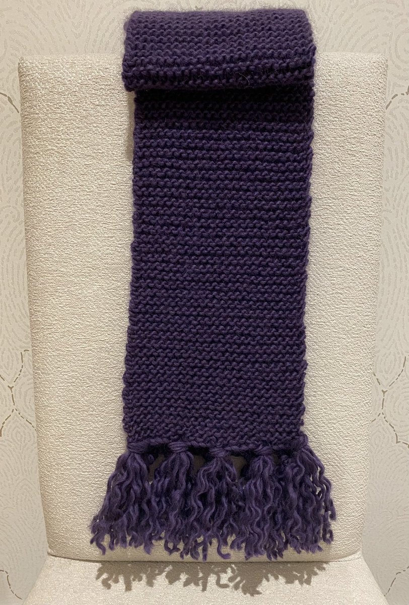 SunshineScot's tweet photo. Knitting scarf number two has helped with treatment anxiety. It was a great distraction while sitting in hospital waiting rooms. #amknitting #distractiontechnique https://t.co/X3XwaW2G36