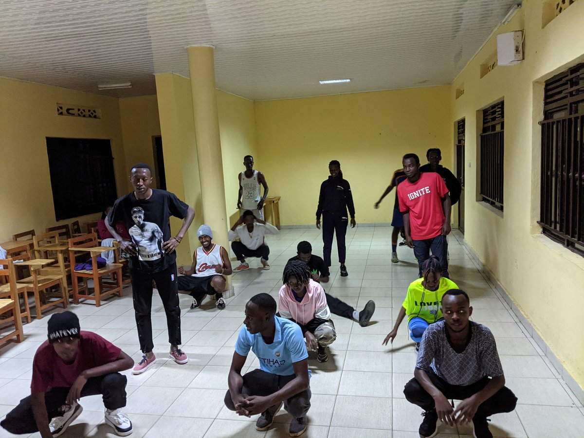 AERG_Icyizere's tweet photo. Today AERG Icyizere IPRC KITABI We had nice and delicious evening where family members with other students shared aerobic sport 
It was a nice moment @NsengimanaJimmy @IHypolithe @FredMugabo9 @SetungoB @Ish_Pato @HussenBarame @IPRC_KITABI @aerg https://t.co/xjREZnm9Oj