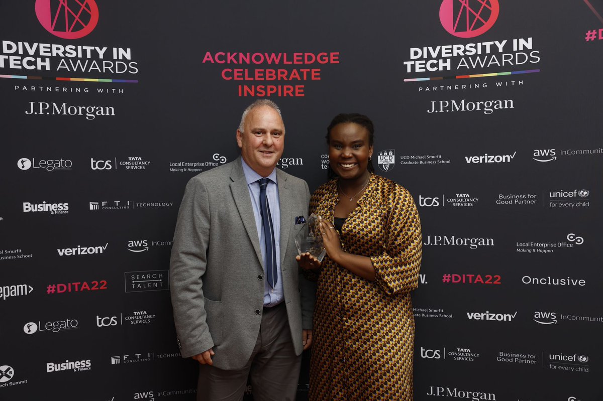 DITAwards's tweet photo. We are happy to announce Alma Tarfa from @Workhuman as our winner for the Rising Star Award sponsored by @Loc_Enterprise. Huge congratulations on receiving this award, Alma🥳👏
#dita22 in partnership with @jpmorgan https://t.co/VvWuwQAG2j