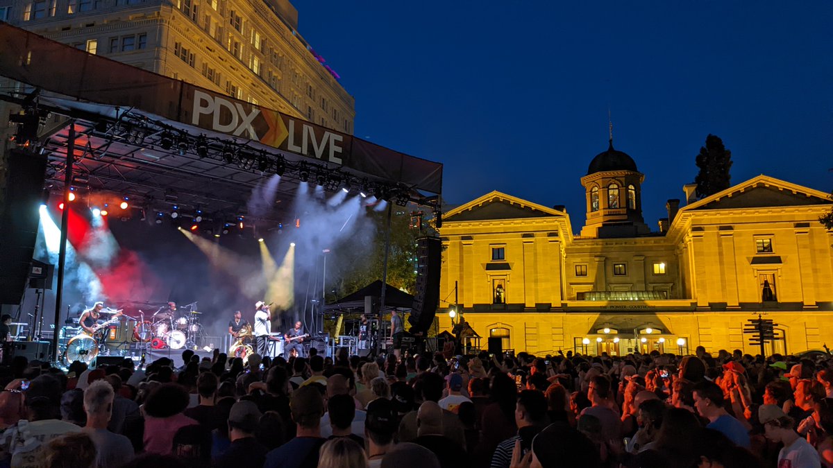 SERAarchitects's tweet photo. It's always good to see old projects still going strong! Pioneer Courthouse's seismic retrofit stood up to The Roots' thumping bass this summer! 👏🏛🎤
#pdx #baseisolators #seismicretrofit #pioneersquare #pioneercourthouse #historicrenovation #pdxlive #theroots https://t.co/BDDImG3UHR
