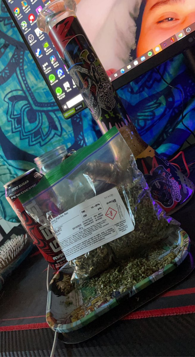 BearSmokess's tweet photo. BACK FROM VACATION! I MISSED YOU! #IVSMOKES !id !discord !donate !youtube https://t.co/oy9LIvGKmu
S/O @Mobbing use code “Mobbing” on @GFuelEnergy https://t.co/fRCGqYxN2G