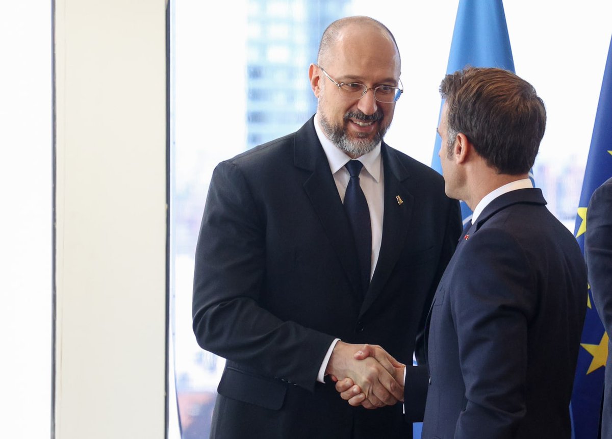 Kabmin_UA_e's tweet photo. Prime Minister of Ukraine @Denys_Shmyhal and President of France @EmmanuelMacron opened an event on the safety of civilian nuclear facilities amid armed conflict
https://t.co/m7U8vS4r8O
#NuclearSafety #ZNPP #Emergency #NuclearTerror #StandWithUkraine #StopWar https://t.co/R59Ni3Xd4P