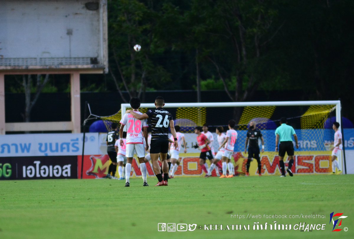 ชอบภาพนี้ 
...มิตรภาพ...
นครศรี ยูไนเต็ด พบ ชัยนาท ฮอร์นบิล
#T2 #ไทยลีก2  #m150championship
#NakhonsiUnited #ChainatHornbill
#football #photo #ฟุตบอลไทย  #กีฬาไทย  #keelathai #klt #sport #gallery