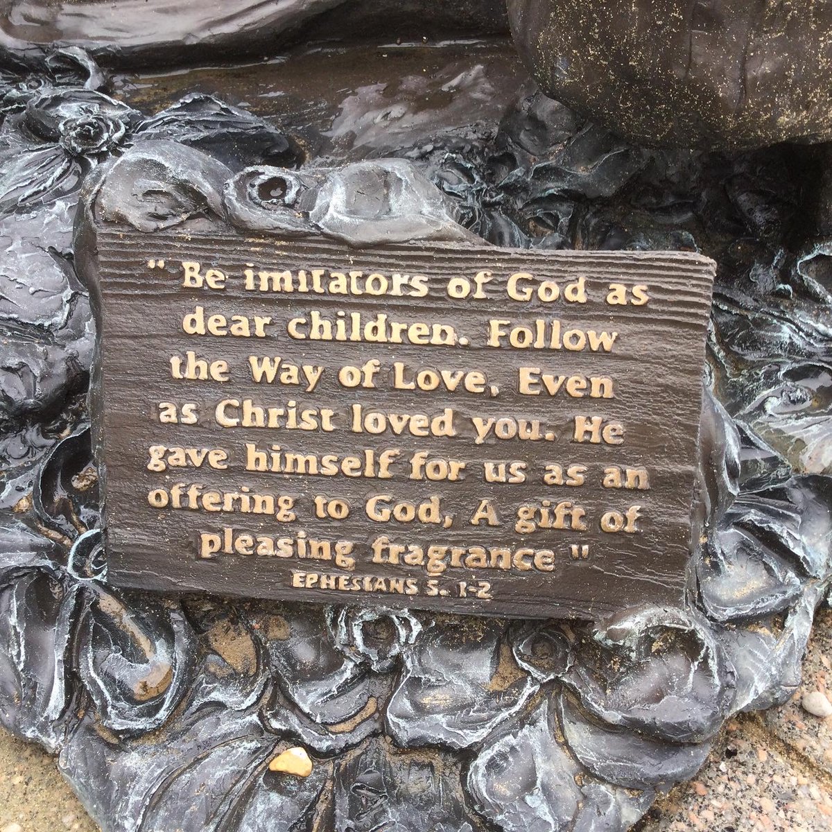 StMaryJoy's tweet photo. We are thankful for the donation of a beautiful statue of St. (Mother) Teresa of Calcutta. We pray we can also have hearts open to the serving the poor.

#StMayCOOJ #StTeresaofCalcutta #MotherTeresaofCalcutta #servingthepoor #feedthepoor #nankinfamilyofparishes https://t.co/57hiGzhpxc