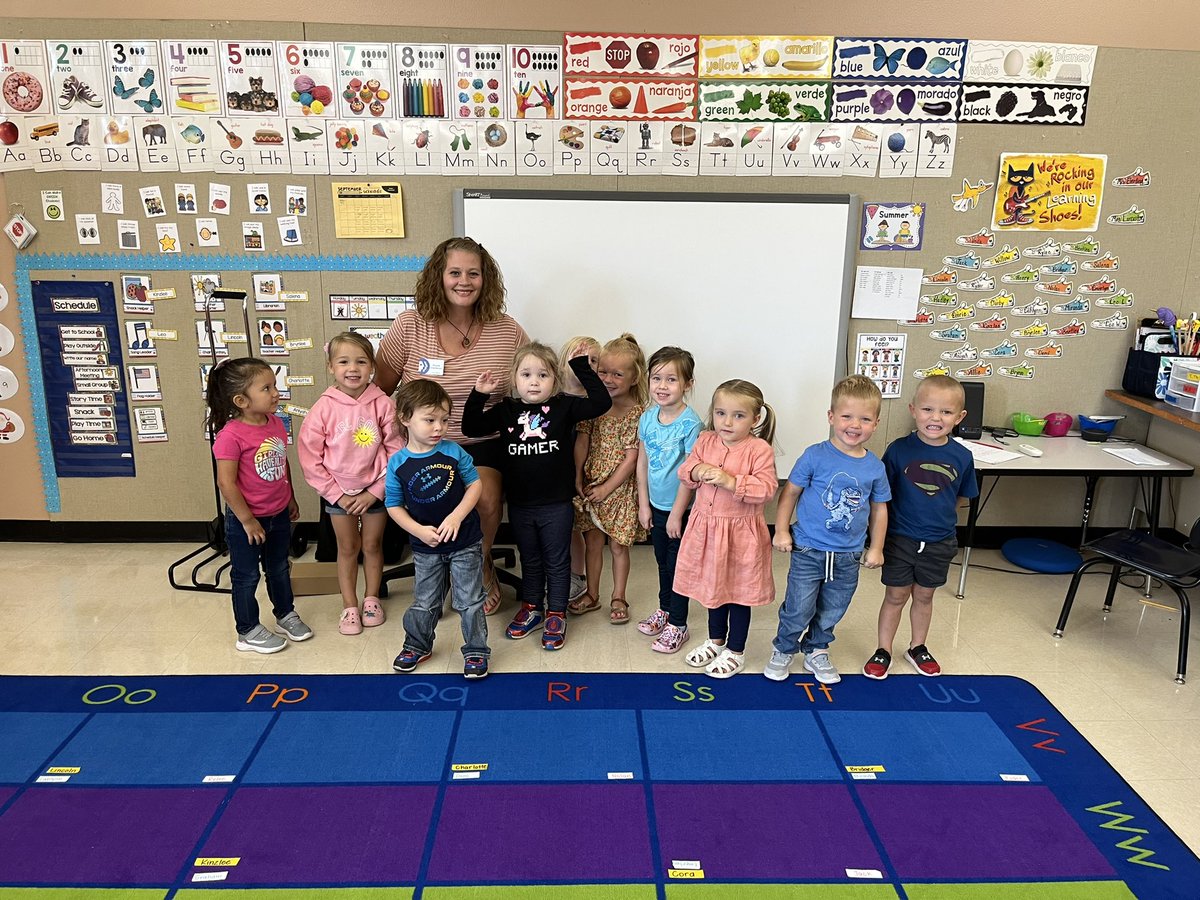 KElerding's tweet photo. Thank you to @IowaPBS @IowaPBSEd  for the awesome books and activities. The kids think they are great!! #IFACadetPride https://t.co/cE8cLCUAt7