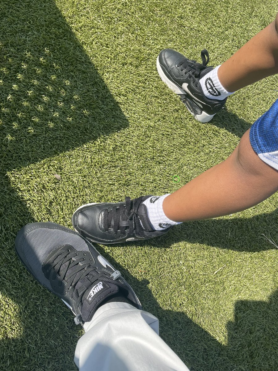 GerholdJon's tweet photo. One of the many highlights of my day was catching up with my shoe buddy! We both love twinning in our air max shoes! @ToppingBulldogs #itsabulldogthing https://t.co/PmOKnfx7Z2