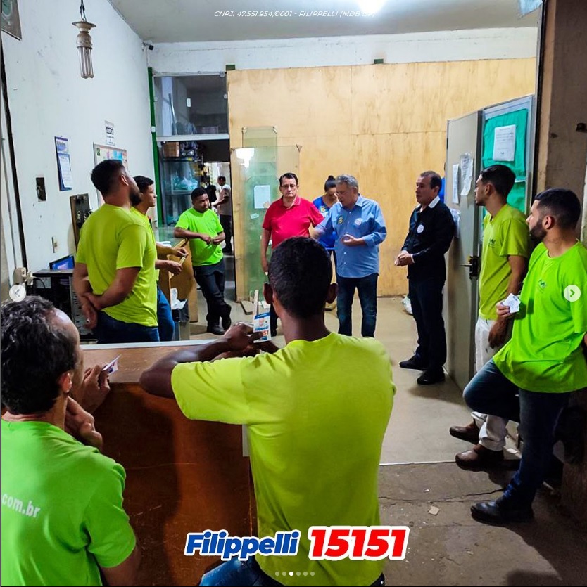 DoFilippelli's tweet photo. Ontem, foi um dia movimentado na nossa campanha. Tive a grata oportunidade de passar pela Empresa Massa Vidro, do amigo Dimas, que estava acompanhando com o Gilvane. Um bom papo com os empregados. Agradeço a todos pela recepção carinhosa. Para distrital, Filippelli 15151. https://t.co/QEMPIFLhyd