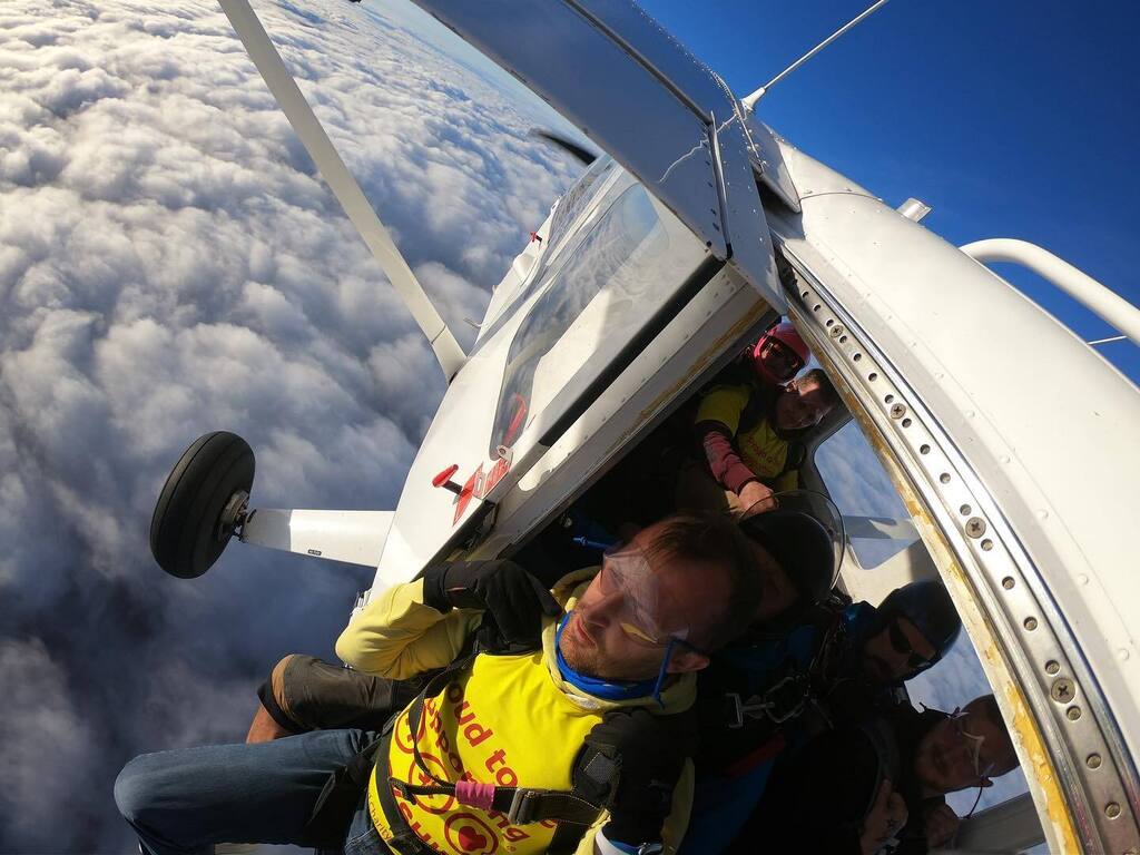 I won’t lie, this jump with @skydivegb was one of, if not the scariest thing I’ve ever done in my life. I’d do it again in a heartbeat for your donations to @yorkshireairambulance , you can still donate via the link in my bio… #charity #fundraiser #… instagr.am/p/Cix9YL7DBJu/