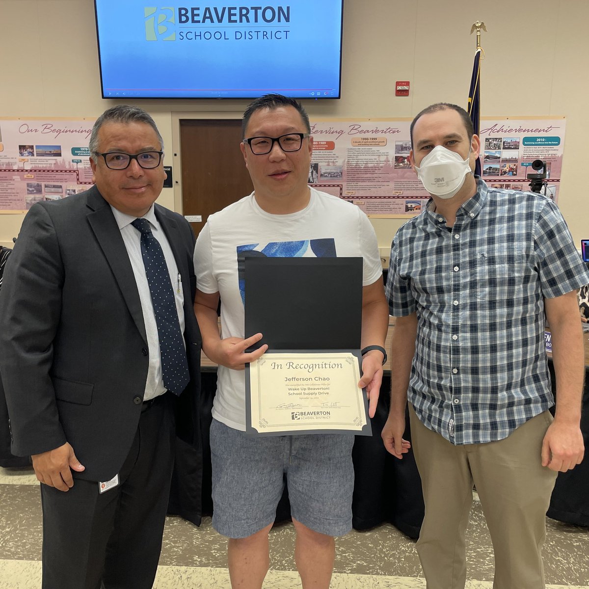 BeavertonSD's tweet photo. The Beaverton School Board recognizes the efforts of Jefferson Chao of #WakeUpBeaverton and BSD Community Resources Coordinator Christina Mackin. Both were instrumental in providing school supplies to 5,000 students.
#BSDtogether
#LetsBeGrateful https://t.co/w5Mr2eVmgC