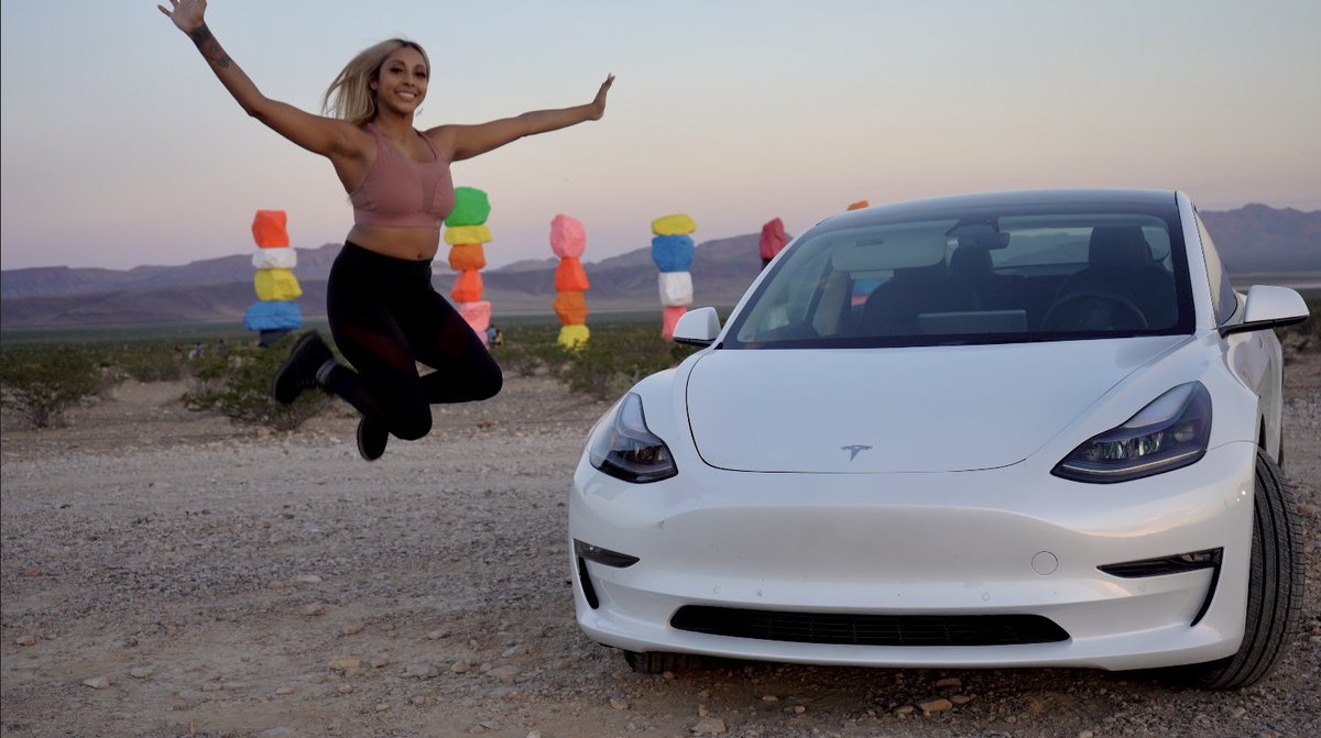 EVolveRentalsLV's tweet photo. Feeling good in your Tesla rental is the way to go! #RentEVolve #RentonePlantone #Tesla https://t.co/obOFS3PLdJ