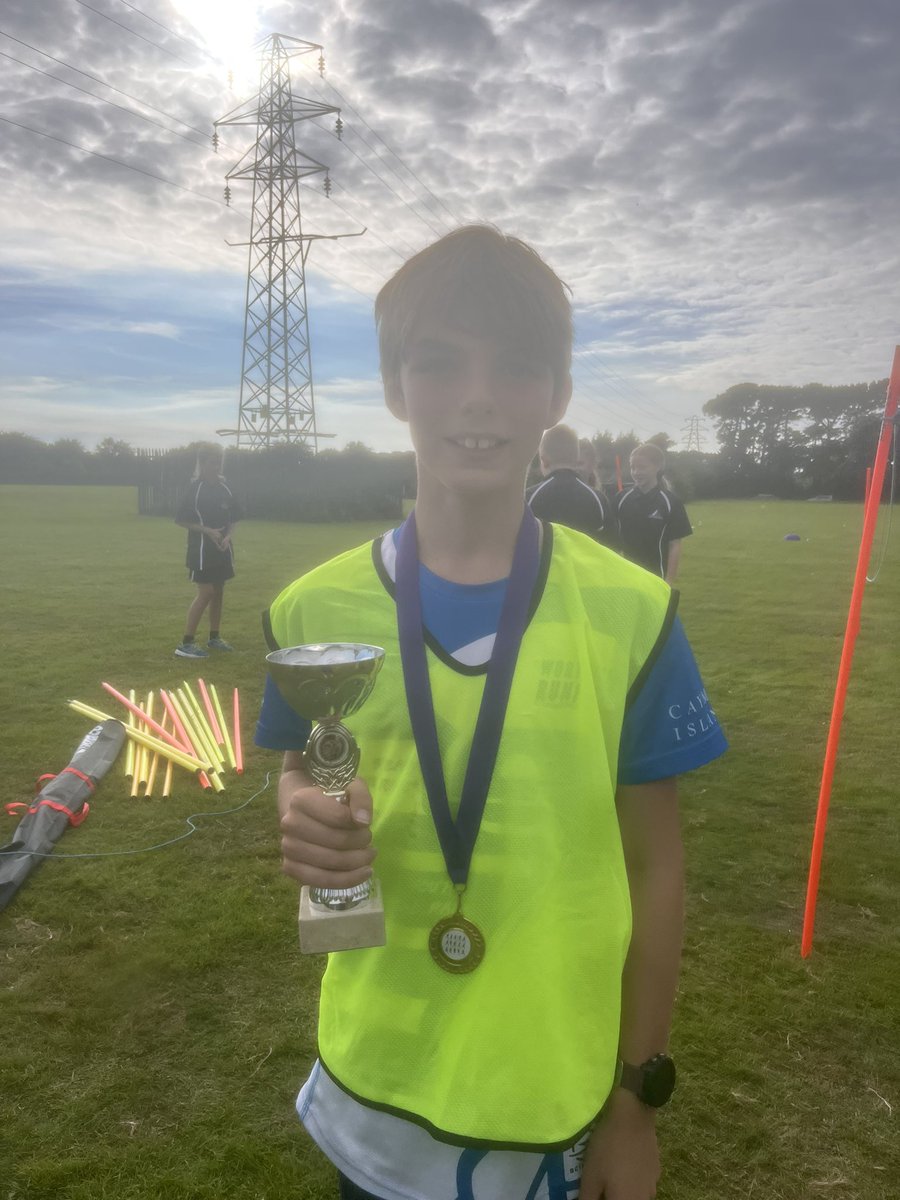 S_A_Sport's tweet photo. @S_A_Sport will now work closely with all the Angmering Locality schools and run their Cluster, Pathways & Festival events! First up saw the Locality Mile Run Festival! Well done @GeorgianGardens @MargaretPrimary & @EPJuniorSchool 3 great schools and great engagement #topefforts https://t.co/K2fGQQib8v
