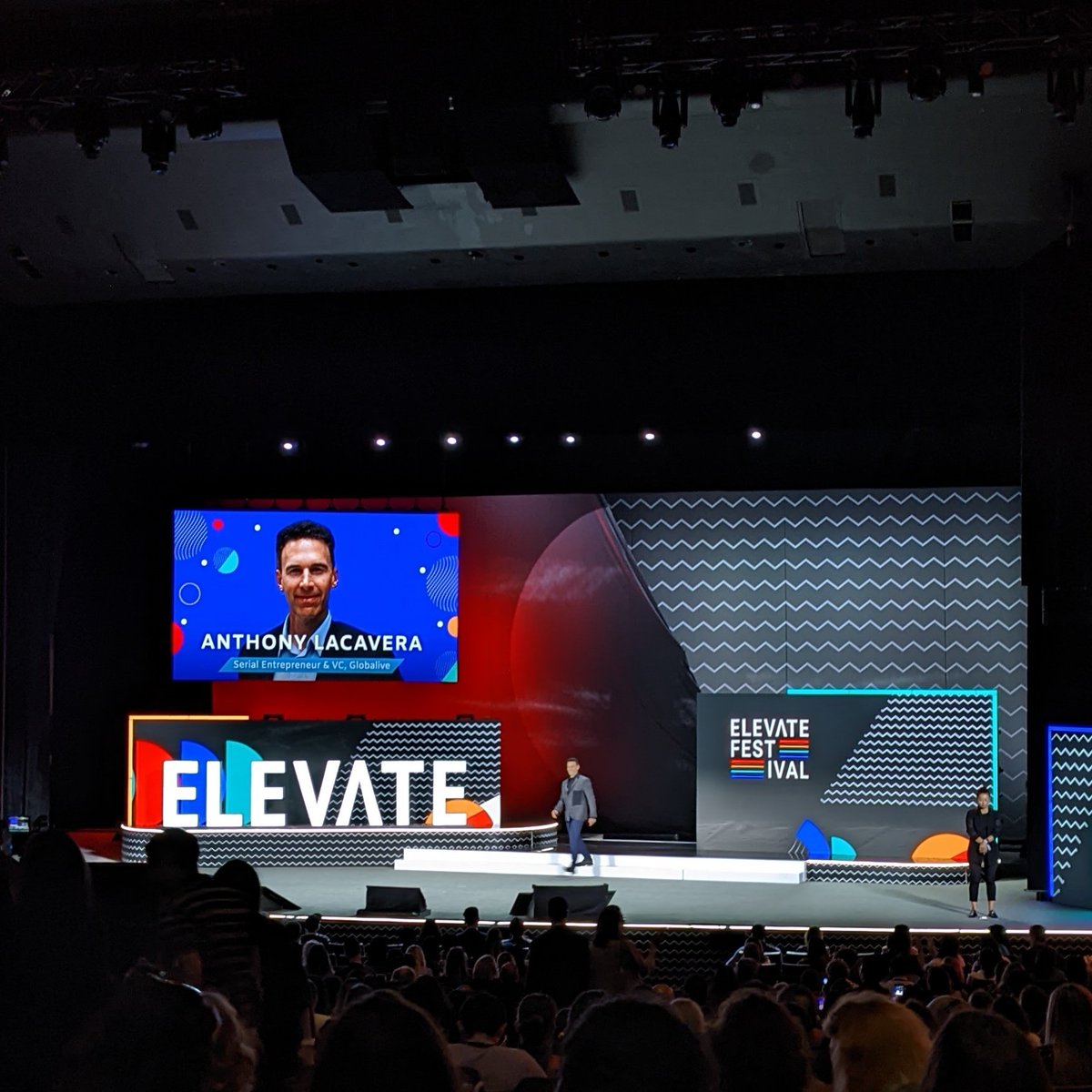 sayooli's tweet photo. On Canadian innovation and the need to embrace competition 🇨🇦🧑‍💻📈 @AnthonyLacavera #ElevateFest2022 https://t.co/hrZsGmcivQ