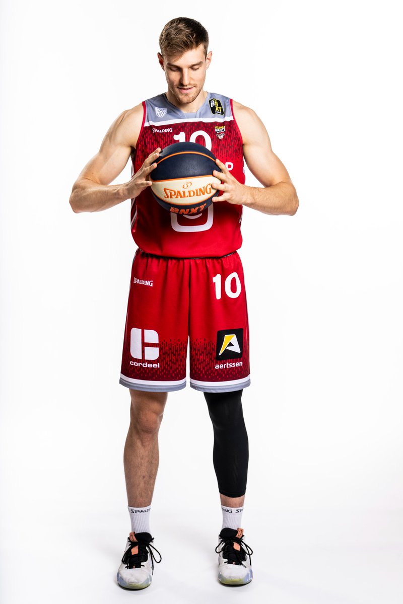 WINDROSE GIANTS 🅰️ (@antwerpgiants) on Twitter photo Telenet Giants Antwerp 2022-2023 #10 <a href="/SeppeDespallier/">Seppe D’Espallier</a>! 
📷: G.MAX Agency Telenet Giants Antwerp 2022-2023 #10 <a href="/SeppeDespallier/">Seppe D’Espallier</a>! 
📷: G.MAX Agency