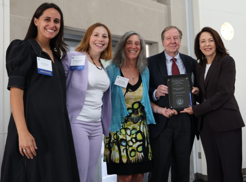 Excited to join <a href="/SenatorCantwell/">Sen. Maria Cantwell</a> yesterday as she presented two housing projects in WA with 2022 Edson Tax Credit Excellence awards. 
Learn more: taxcreditcoalition.org/edson-awards/