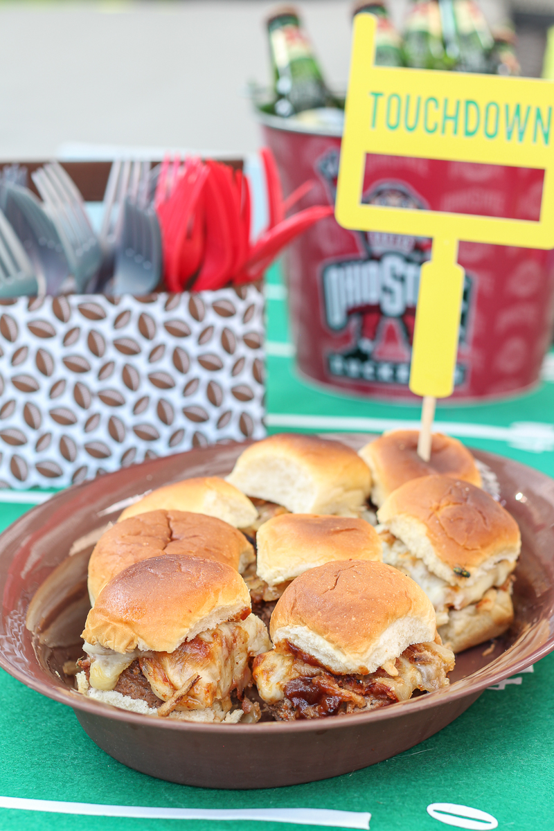 LydiOutLoud's tweet photo. It's football season! I'm cheering on my #OhioStateBuckeyes with these quick and easy Meatloaf Sliders. Get the recipe: https://t.co/CxEoE7VIPg
@OHIOBEEF #ohiobeef #ad https://t.co/70dMDP4hbQ