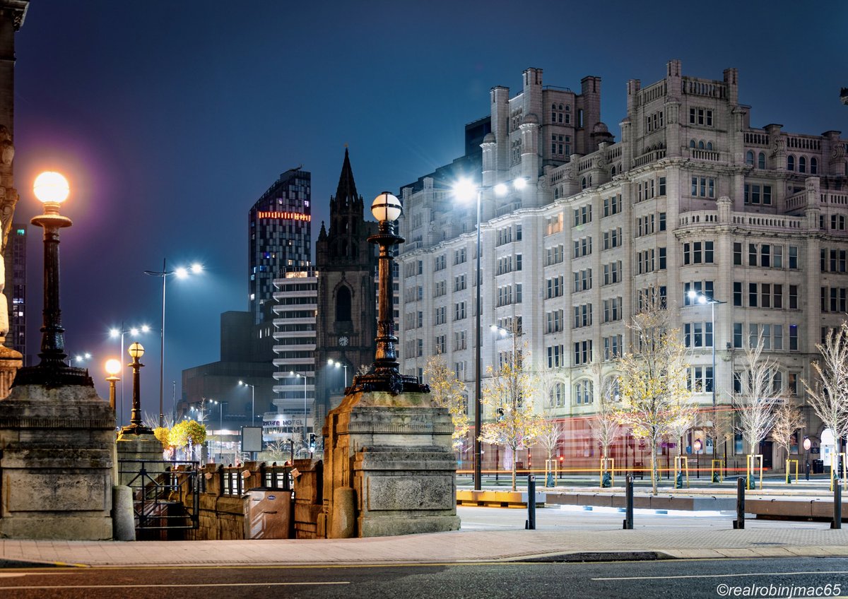 realrobinjmac65's tweet photo. Tower Buildings. Strand. #Liverpool @angiesliverpool @stratusimagery @YOLiverpool @PicsOfLpool @inmylivpoolhome @Liverpool_1207 @ExploreLpool @VisitLiverpool @thedustyteapot https://t.co/MdnMRep97a