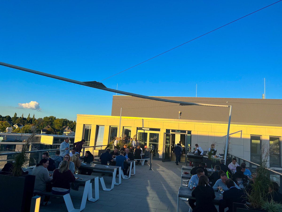 JMarWilhelm's tweet photo. #bbq for our employees on rhe pre-evening event to our #update event and the #summerparty #bestteam #kps #cx #machalliance #mirakl #apollo #graphql #react #marketplace #javascript #cx #ecommerce #platformize #crm #DigitalMarketing #cms #innovation #loyalty #digitalization https://t.co/MerVuZ6aXu