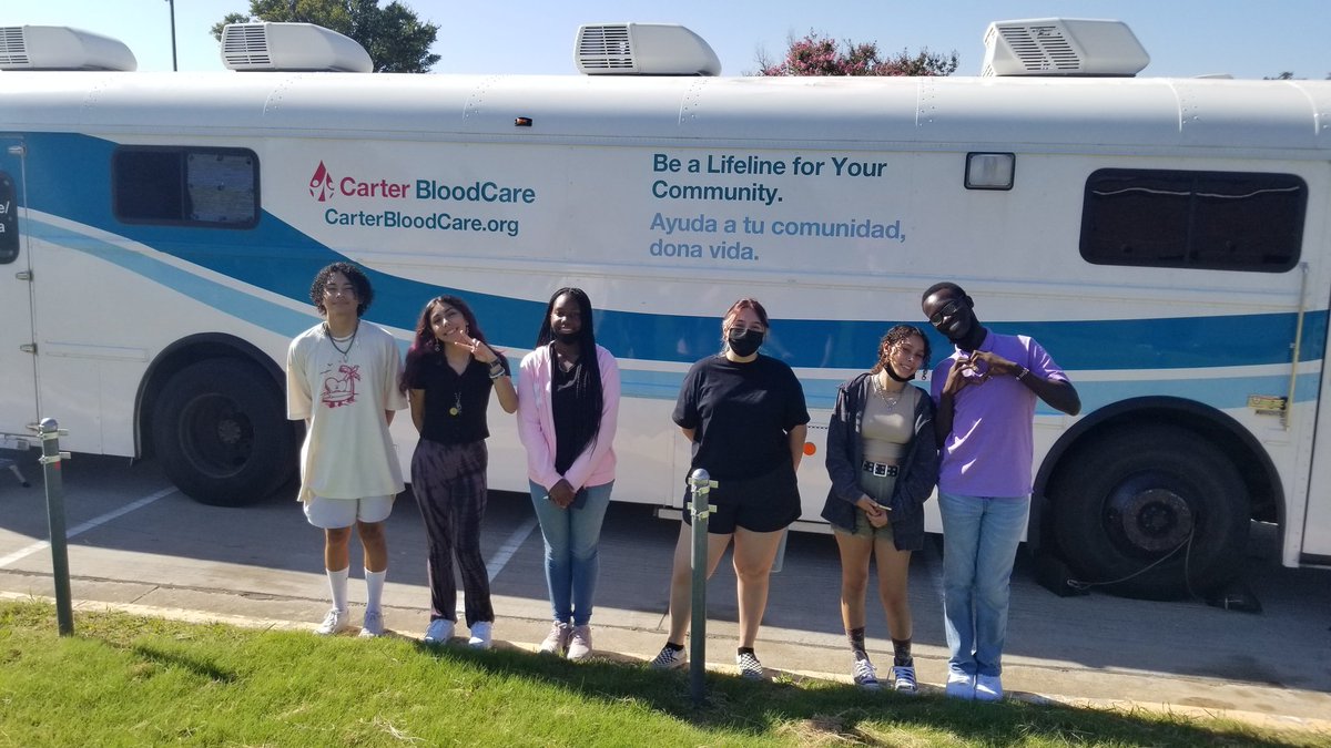 SBurnamMBA's tweet photo. Cedar Hill Collegiate HS Seniors recruit Donors for the Carter Blood Drive at Dallas College Cedar Valley Campus
@ptsachca
@jdedmun
@Collegiate_ch
@cedarhillisd
#whycte
@BPAconnect
@CarterBloodCare https://t.co/jDPveumFiU