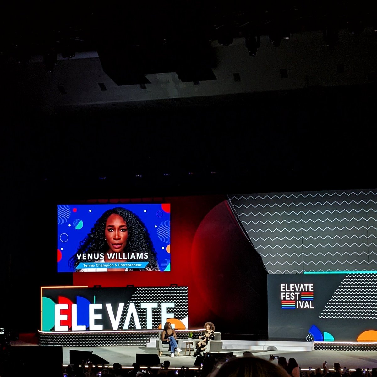 sayooli's tweet photo. @Venuseswilliams says her dad always encouraged entrepreneurship. So incredible hearing that IRL if you've watched "King Richard" 👑 #ElevateFest2022 https://t.co/fARUerQ5zm