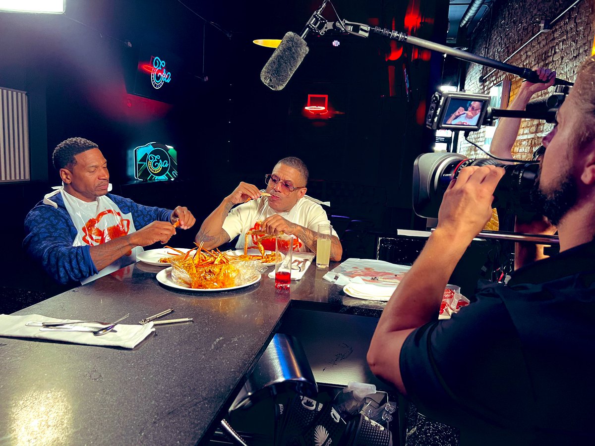 hitmansteviej's tweet photo. Watch as @IAMBENZINO and I get involved in a STEAMY situation with a seafood restaurant owner during an all-new #CourtNightLIVE TONIGHT at 8/7c on @AETV. https://t.co/d9TP5DU7iX