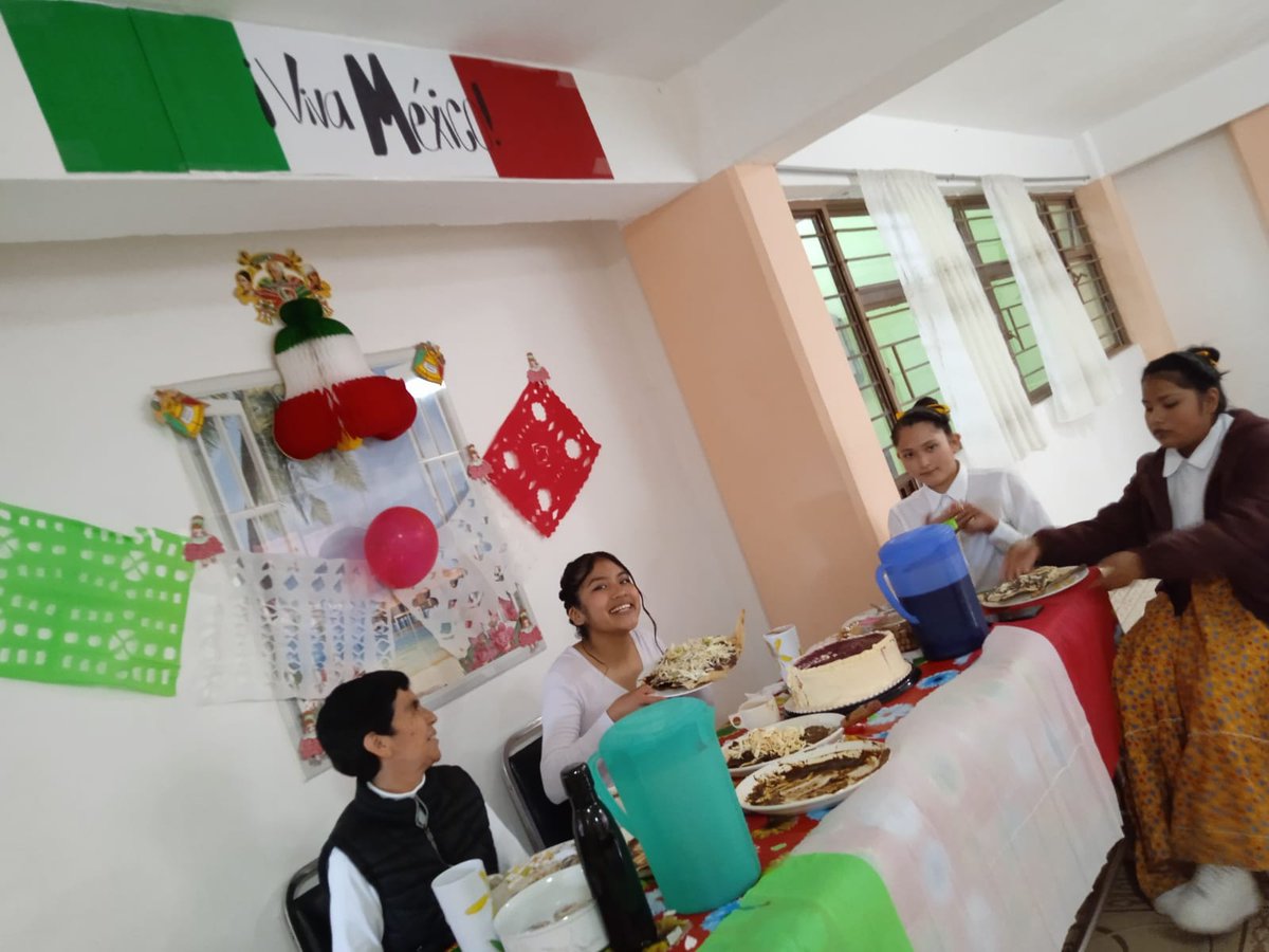 CasadeASIS's tweet photo. Convivencias fraternas en Casa de Asis https://t.co/Ye1md5WmyY