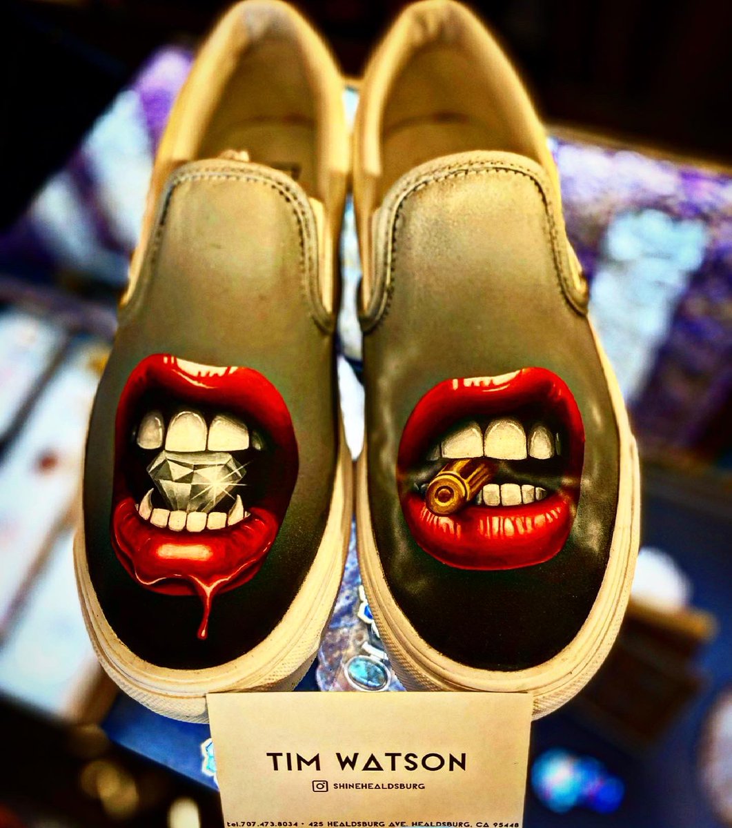 ElizabethGoreUS's tweet photo. Loving several of the new #smallbusinesses in #Healdsburg! Creativity at its best! Check them out! We love you ❤️ @HelloAlice #ShineHealdsburg #TimWatson @blendswith_benefits @shoplocalhealdsburg @vans @cityofhealdsburg https://t.co/1GiyzRLrjd
