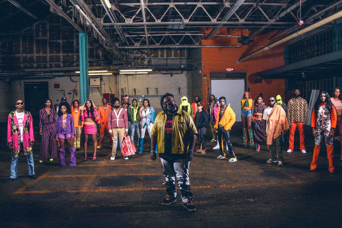 _QuantanamoBay's tweet photo. September 11, 2022 I had my first runway show. 25 looks all made with my own hands. I’m so proud of me! 😭 #qbyquan #BlackExcellence https://t.co/nH02Gt5tSc