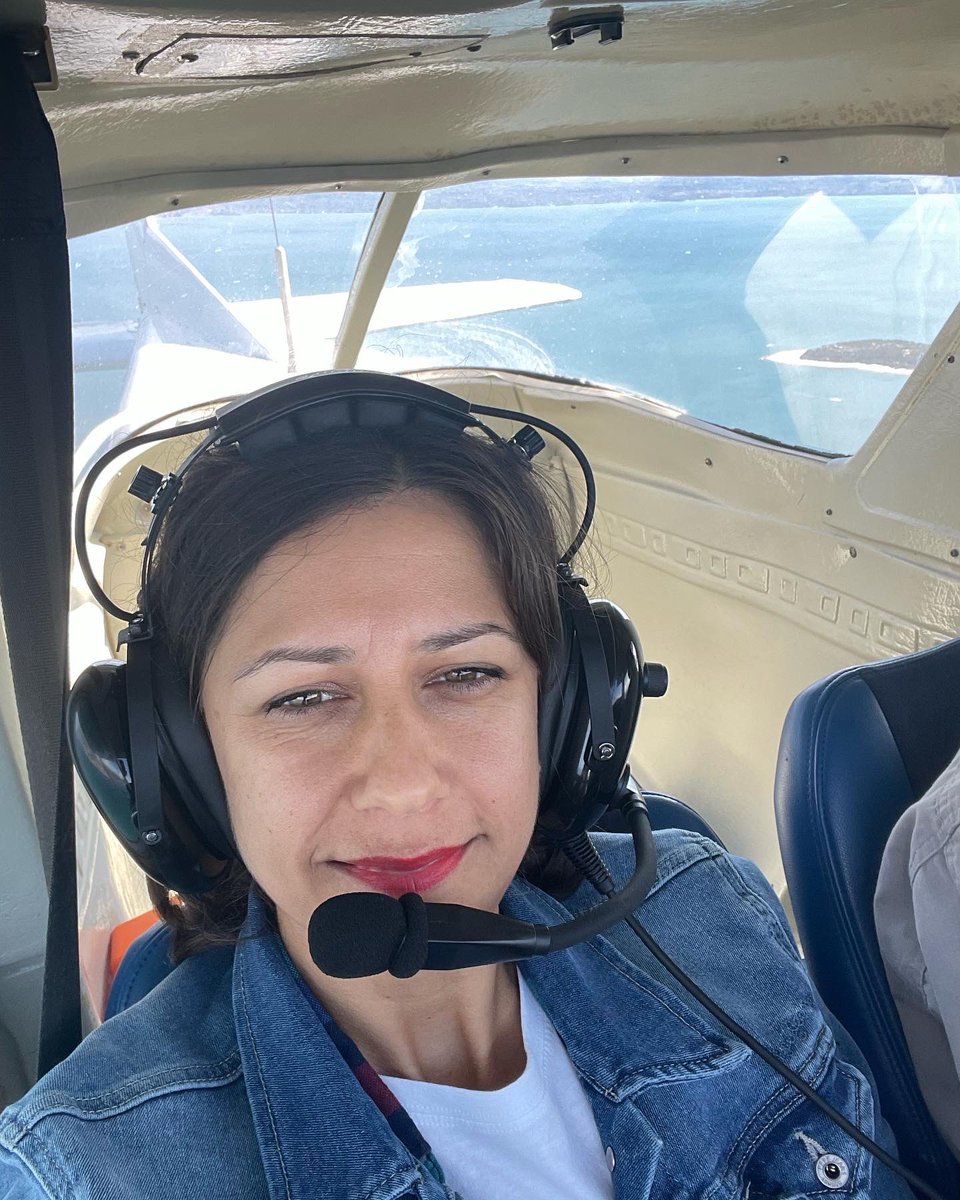 Nadashehaj's tweet photo. Flying….His first pilot license 🧑‍✈️@alsionhaxhiaj #lagodigardaofficial #sirmionedelgarda #airplanelovers #flyinghighinthesky #italy🇮🇹 #cantor #airline✈️✈️ https://t.co/2QYpmjMUTj