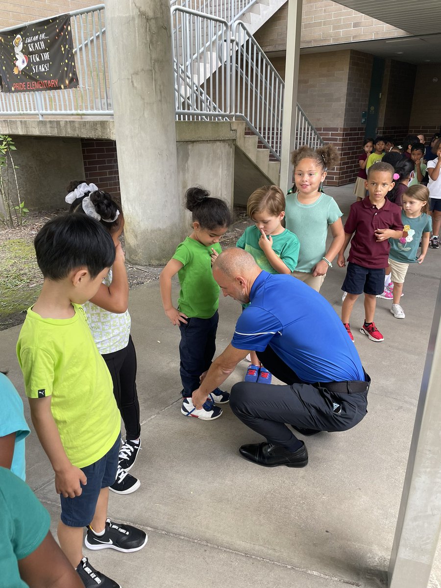 Pride Elementary tweet media