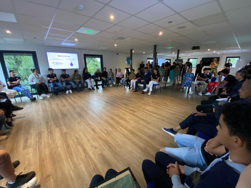 CATCHLeeds's tweet image. 1/2) Thanks to Alison Lowe OBE @DeputyMayorPCWY &amp;amp; Sue Baker, MBE @HSWestYorkshire for joining our youth session tonight. Our young people shared their inspirational life changing stories, we talked about our collaborative projects &amp;amp; the importance of inclusion and empowerment.