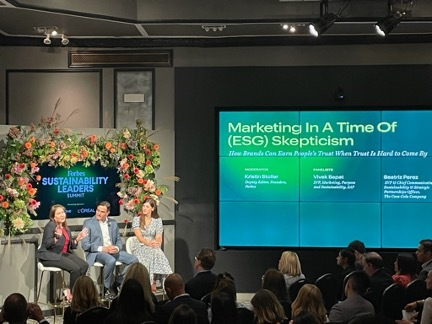 nathanehurst's tweet photo. Tackled more big questions at the #ForbesSustainability Summit: Coca-Cola Company’s @Beaperezbea: trusted companies aren’t afraid to be honest about progress toward their #ESG goals – or where they have room to improve. #ClimateWeekNYC. #OneBlackRock https://t.co/GhFOfZ2AdL https://t.co/c07mHipSep