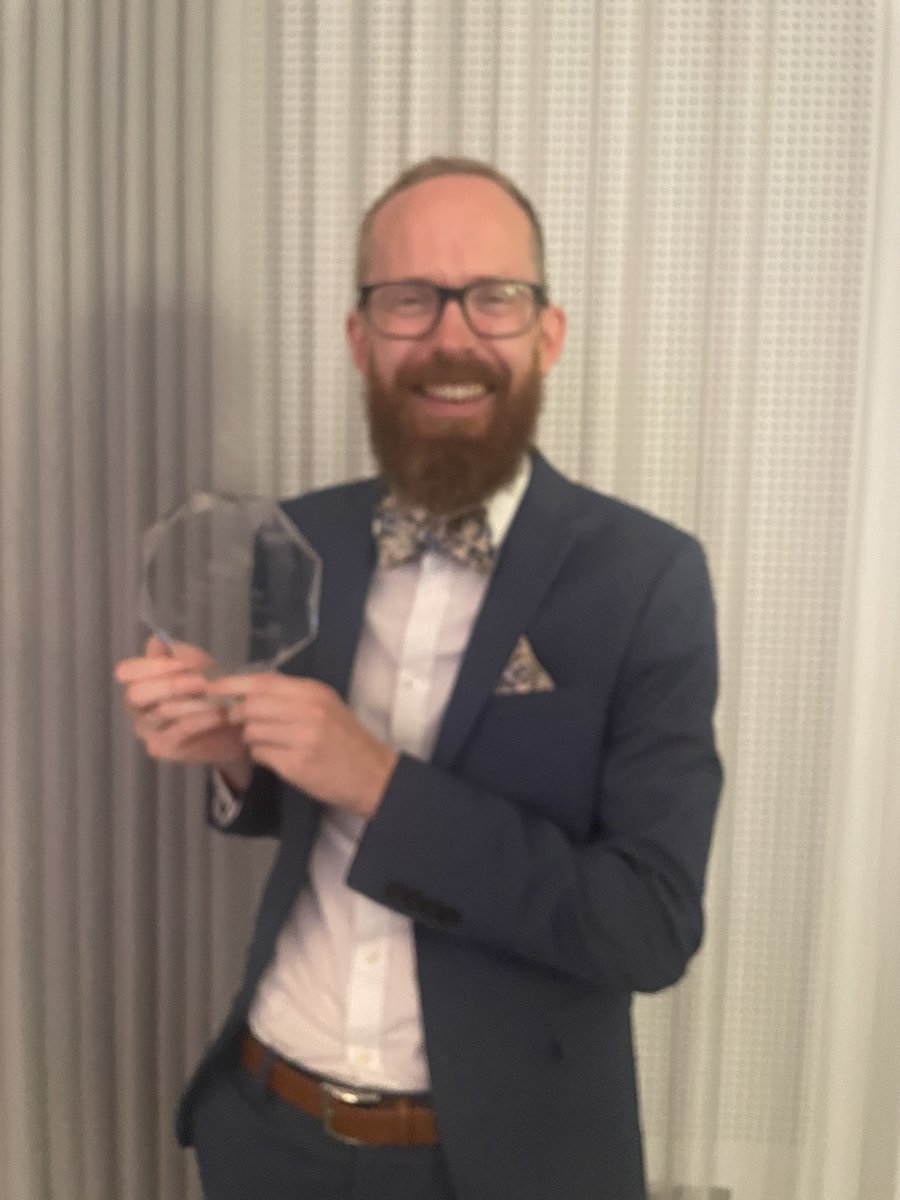 hayley_connoley's tweet photo. So very delighted for @xray_rupert who has just won the AHP of the year- you really are a driving force behind reporting radiography, kind and compassionate leadership and high quality patient care- we are so lucky to have you! 😊👏🏻 https://t.co/YcQ8Osh6Ax