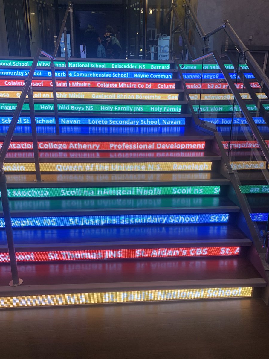 CodingDeptSTJ's tweet image. A very insightful day at back to school with Google 🤩 Learning all about the best use for chrome books and using the workplace for creativity and accessibility 💻📱 @stjosephsrush @GoogleForEdu