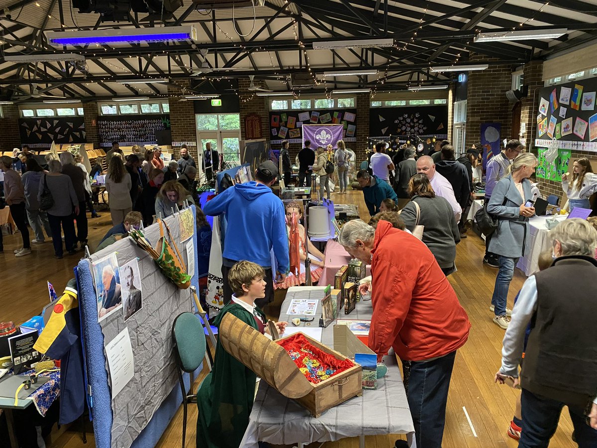 TerreyHillsPS's tweet photo. What a wonderful exhibition of research and learning in Stage 3 with their Night of Notable presentations. https://t.co/vg1hUTHV2p