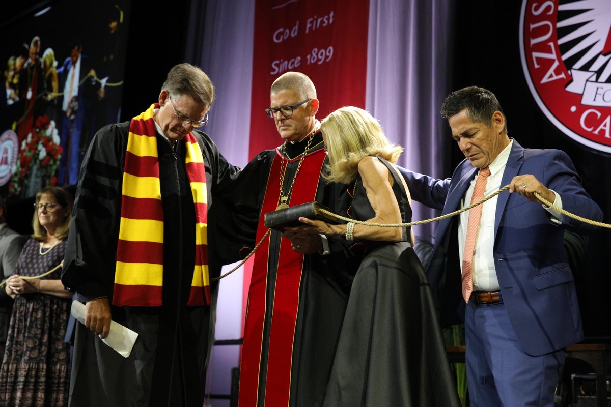 azusapacific's tweet photo. Faculty, staff, students, alumni, and friends of Azusa Pacific University gathered to celebrate the inauguration of the university’s 18th president, Adam J. Morris, PhD. The Day’s festivities included a formal investiture ceremony followed by a picnic. #IHeartAPU https://t.co/BHXpB0WS9e