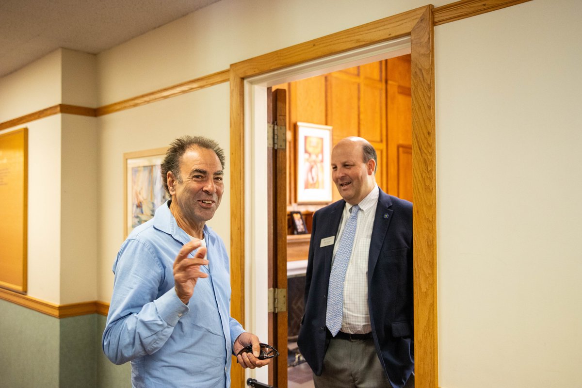 TPSHOS's tweet image. Great to catch up today with Bruce Birns, Class of 1970! @TrinityPawling #onward