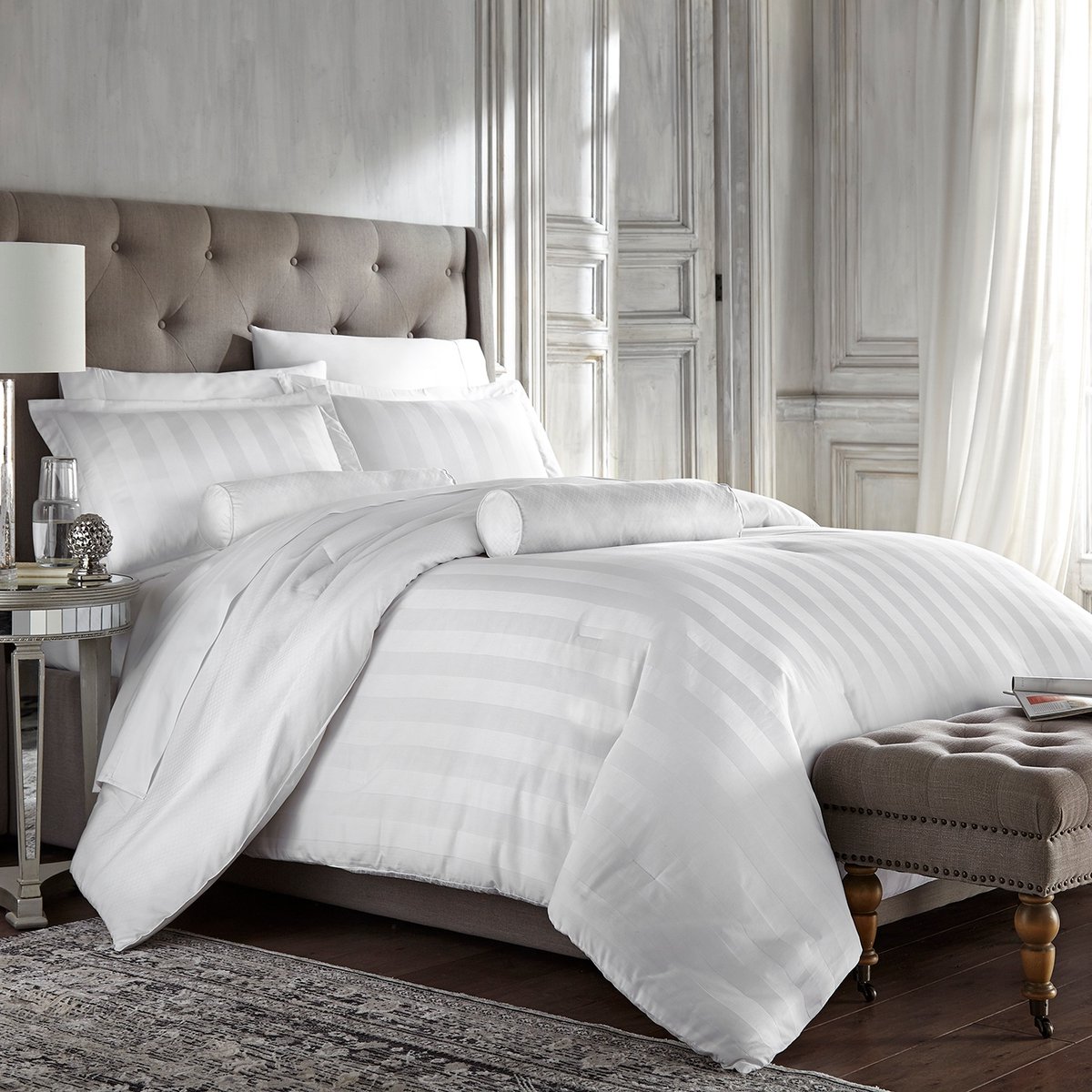 SobelatHome's tweet photo. ⁠50% OFF ⚡️ 72HR FLASH SALE⁠

Now on Sale: Reversible Diamond Stripe 5-piece Luxury Suite Bedding Collection.

USE CODE: LUXE50 at checkout
⁠
https://t.co/Us0IGS9rxv
⁠
 #pillowlove #bedcollection #starwars #disneyresorts #luxurybedding #flashsale #sale        ⁠ https://t.co/oJYTgXZaTV