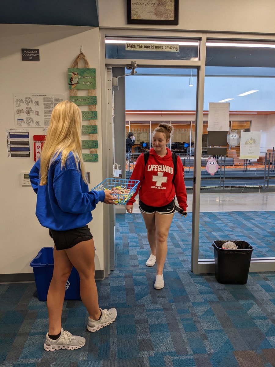 CapCityHarkins's tweet image. 6th hour World History got a treat for their test thanks to their amazing A+ tutor, Livy Sloan! She said she wanted to make test day a little less stressful for them. 😎
#awesometutor #capcitycavs