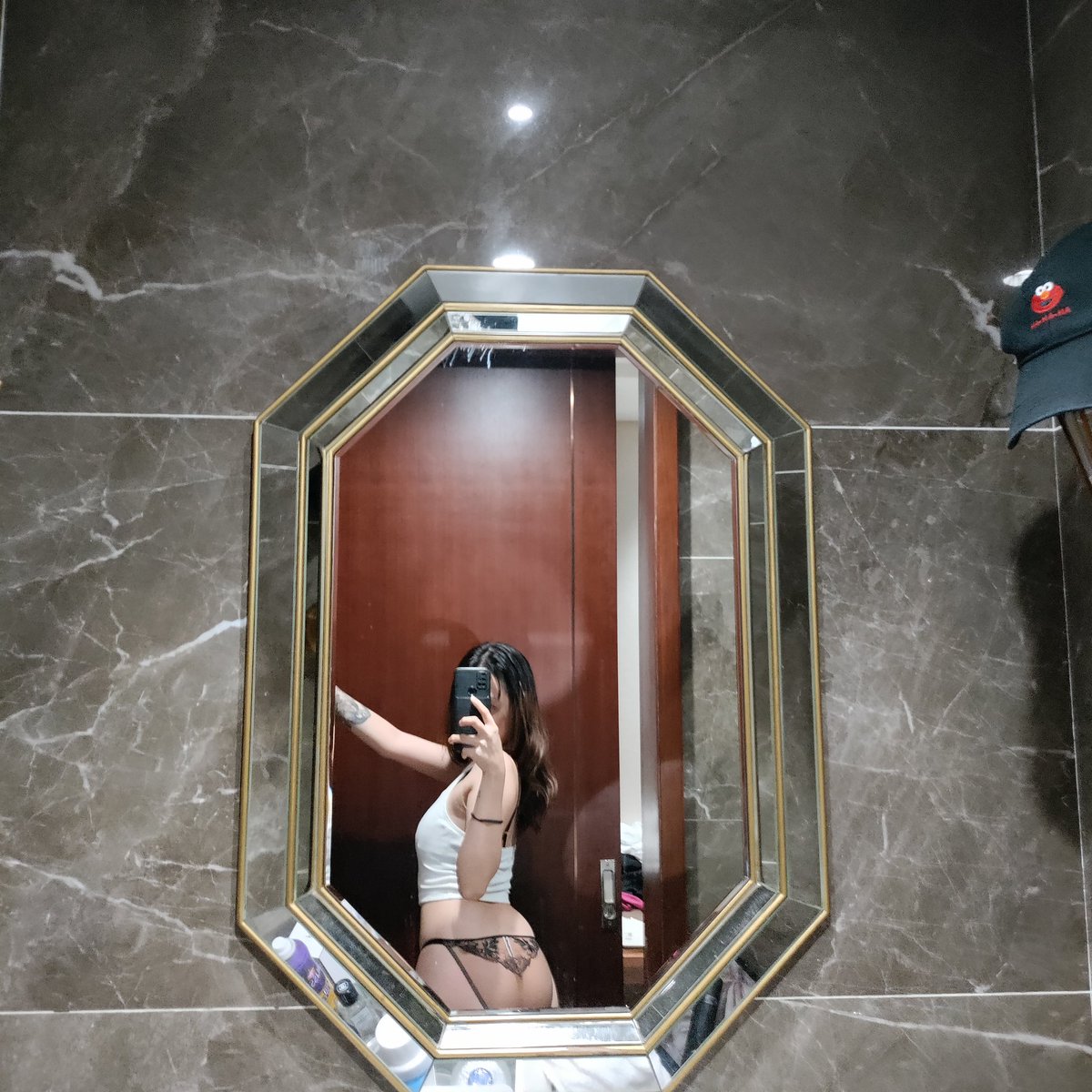 CheenaMistress's tweet photo. Out of money again, shower me with your money. Accept in cryptocurrency. 
#paypiggyneeded #money #cash #paypiggy #paypigswanted #findomslave #findomdrains https://t.co/tVVNQDoSRO