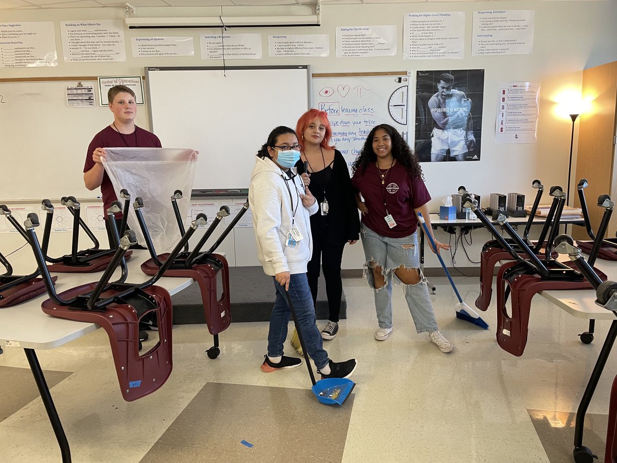 Awesome ⁦⁦<a href="/lhshstuco/">LHS Harmon StuCo</a>⁩ students helping our school stay beautiful!  #leadingbyexample ⁦<a href="/LHSHarmon/">LHS Harmon Campus</a>⁩ ⁦<a href="/flandersr/">Rachel Flanders</a>⁩